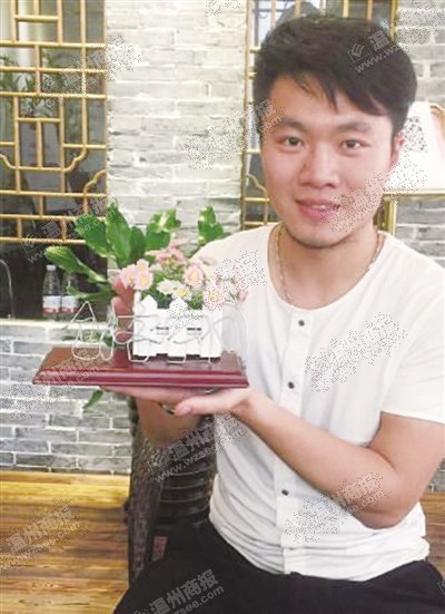 dxyan55151_b.jpg